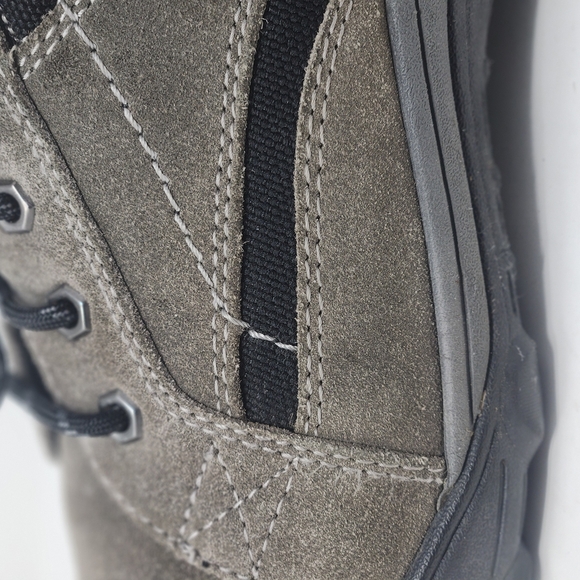 G.H. Bass & Co. FELIX 11 Gray a Black Athletic Shoes with Suede Finish SIZE 9.5 - Picture 4 of 15